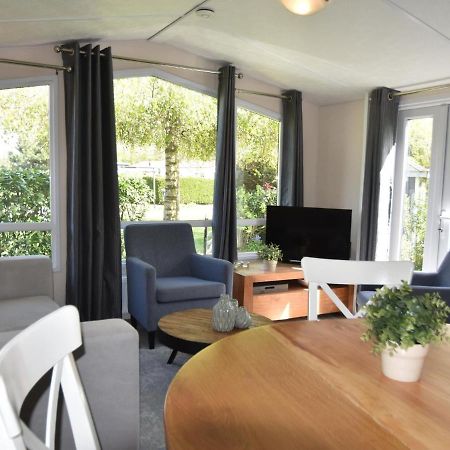 Cozy Chalet For 5P With Garden In A Lovely Area Near Goedereede Exterior foto