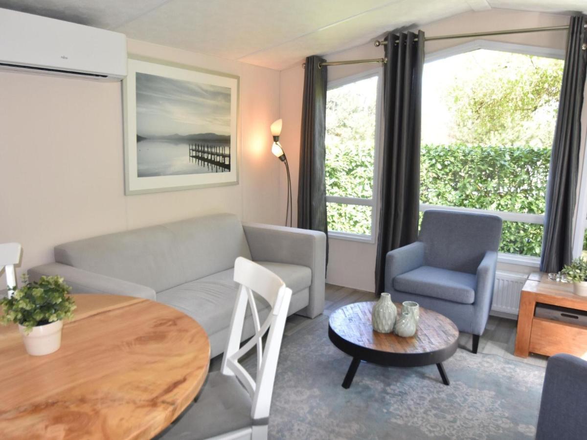 Cozy Chalet For 5P With Garden In A Lovely Area Near Goedereede Exterior foto